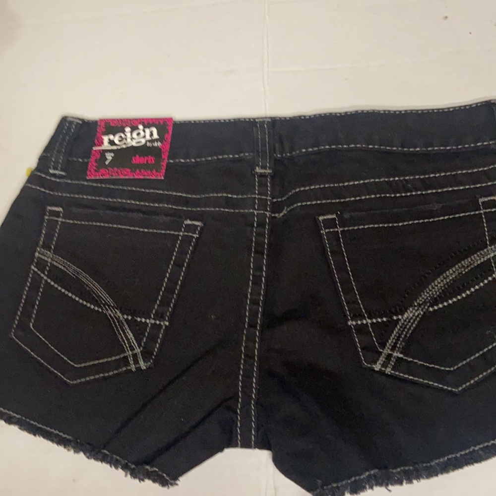 Reign shorts - Picture 5 of 8